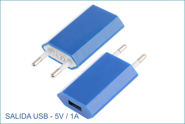 Adaptador Cargador USB universal . Azul Marino
